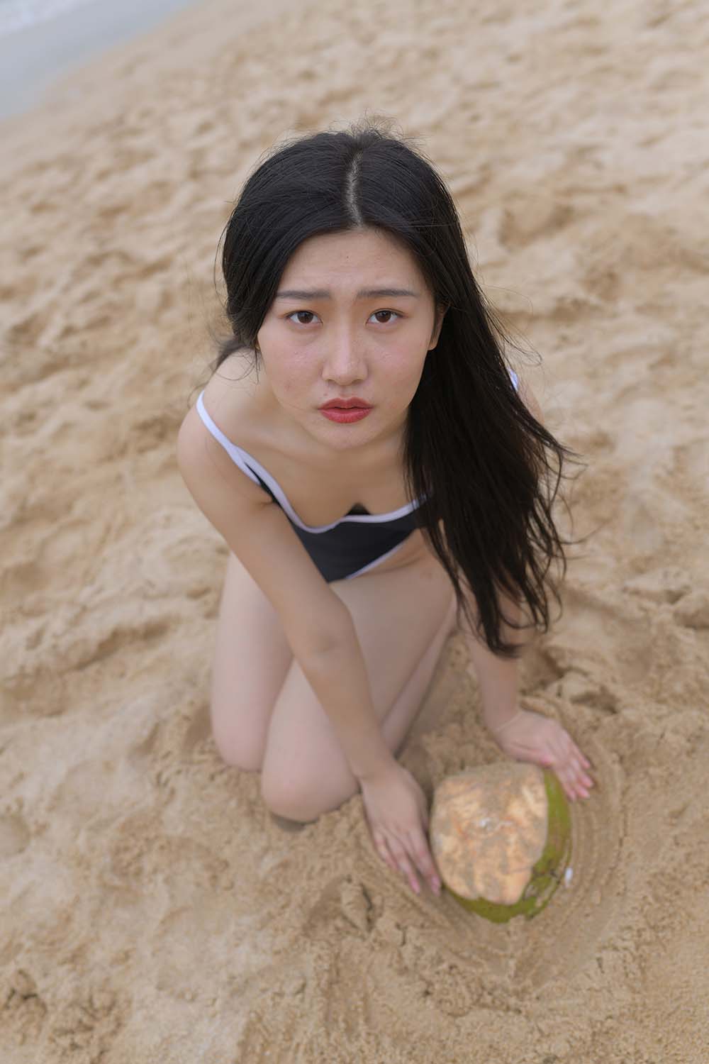 精选街拍作品 NO.0507 红石旅拍摄影作品 一个人的对话-02 街拍-第1张