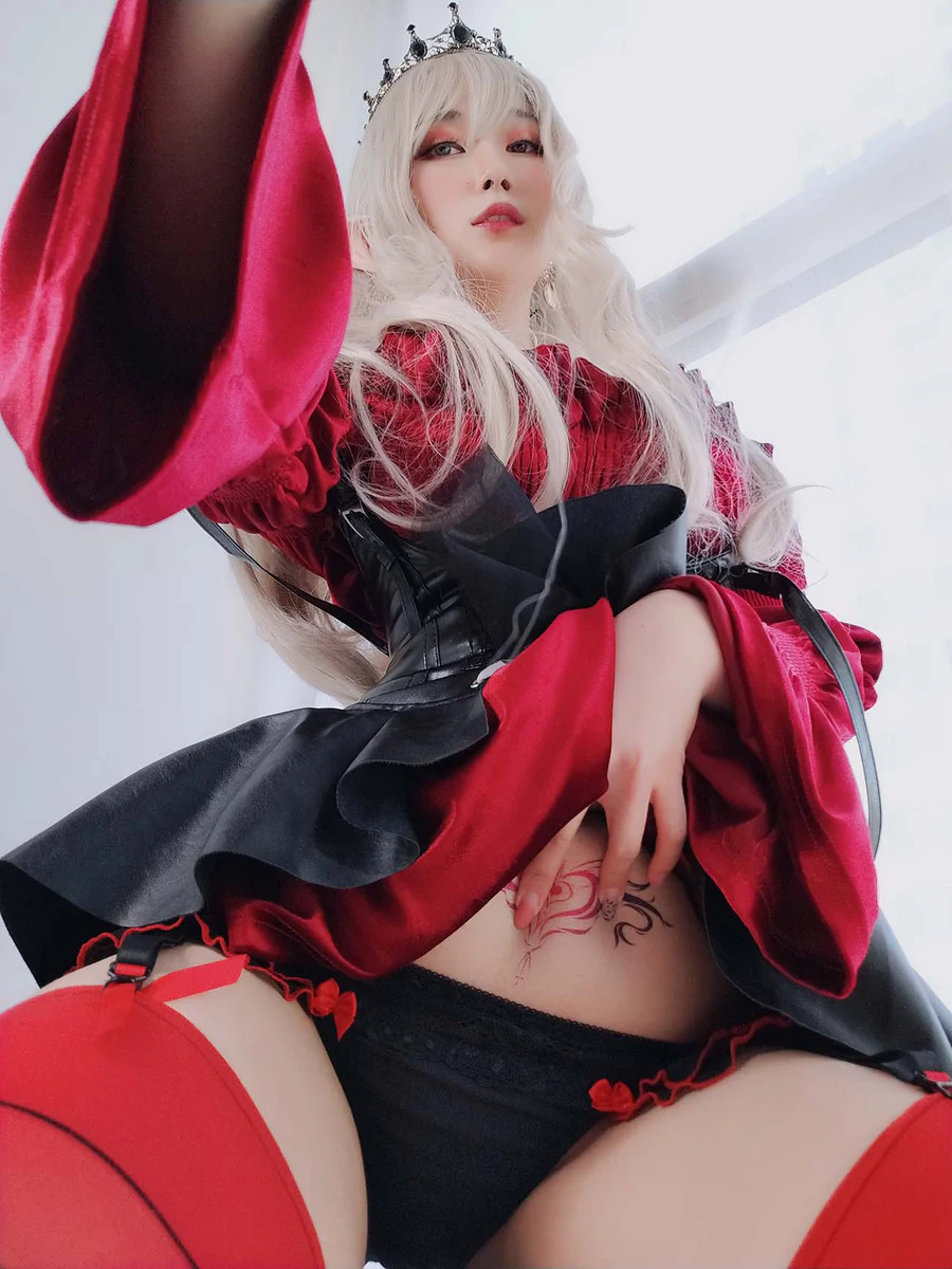 白银18 – 皇家吸血鬼 Cosplay-第2张