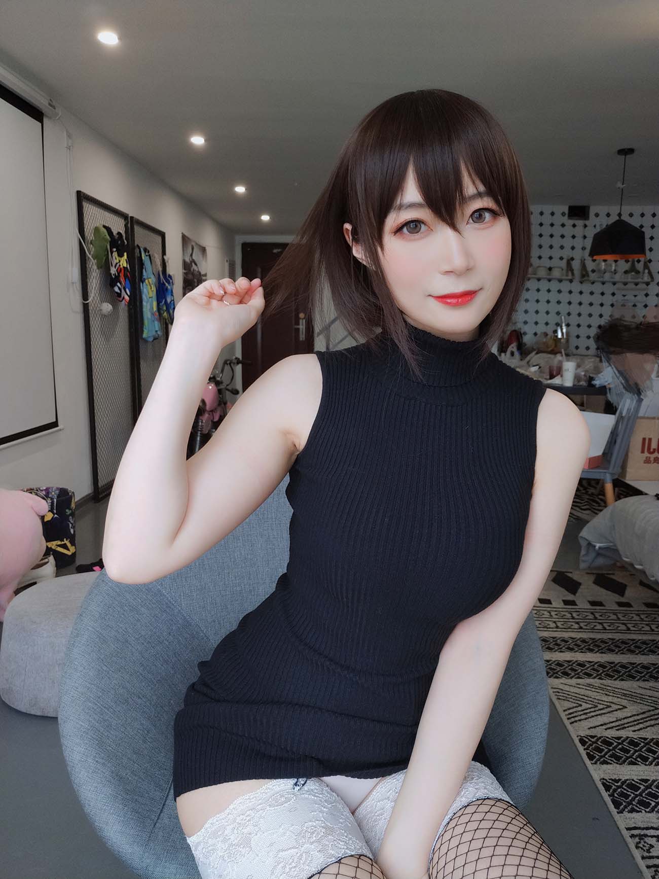 白银81 – 黑色包臀裙 Cosplay-第1张