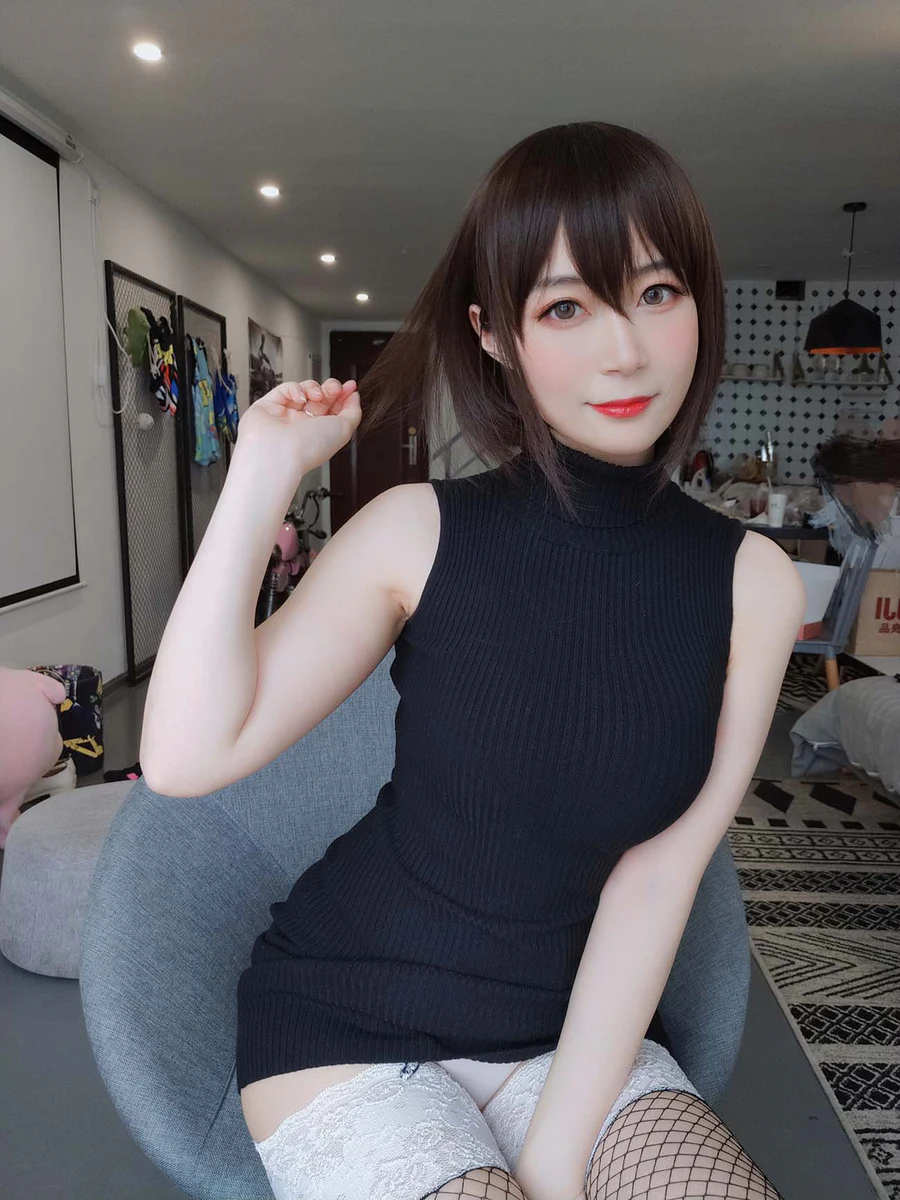 白银81 – 黑色包臀裙 Cosplay-第1张