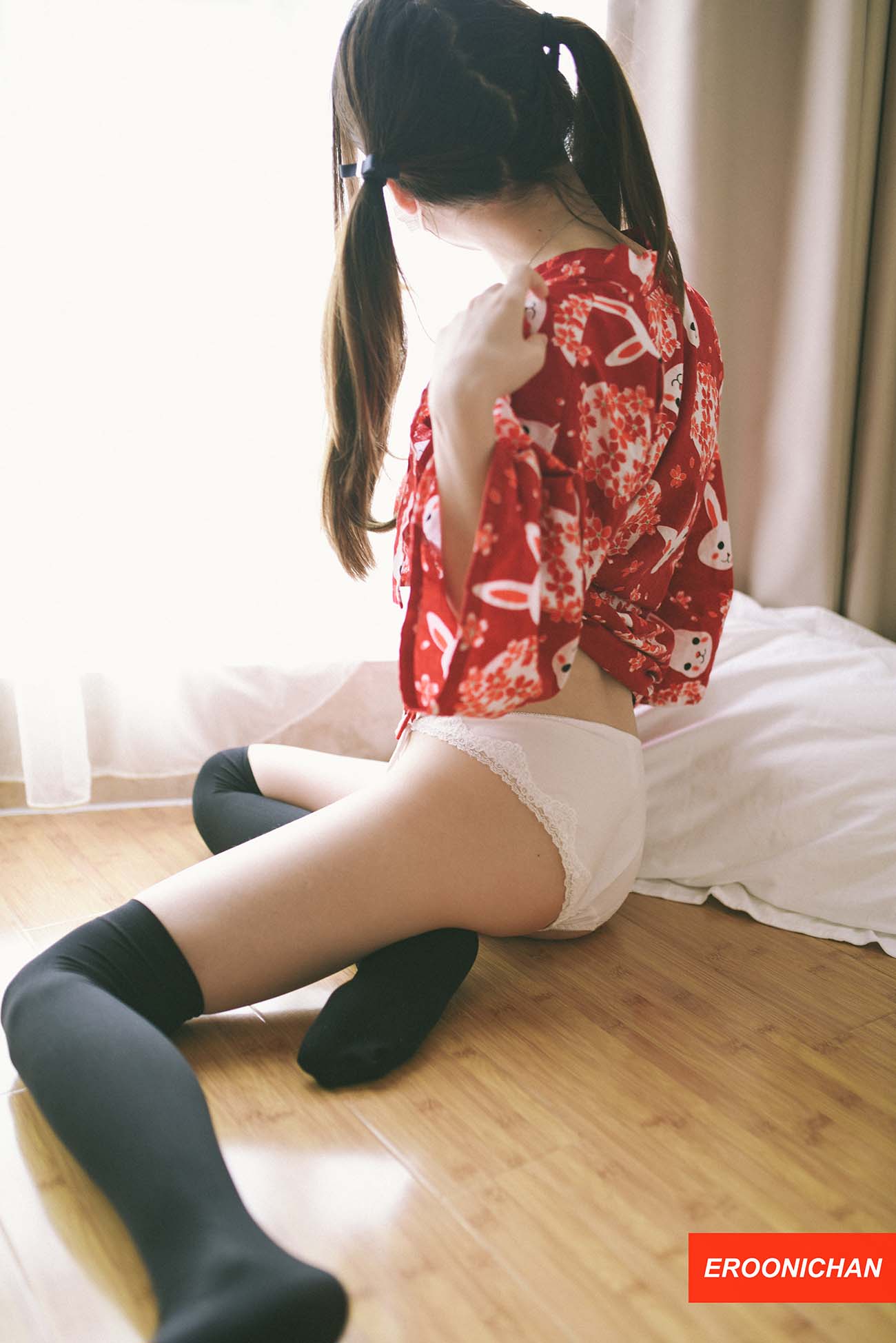 摄影师EROONICHAN 《少女館》 Cosplay-第2张