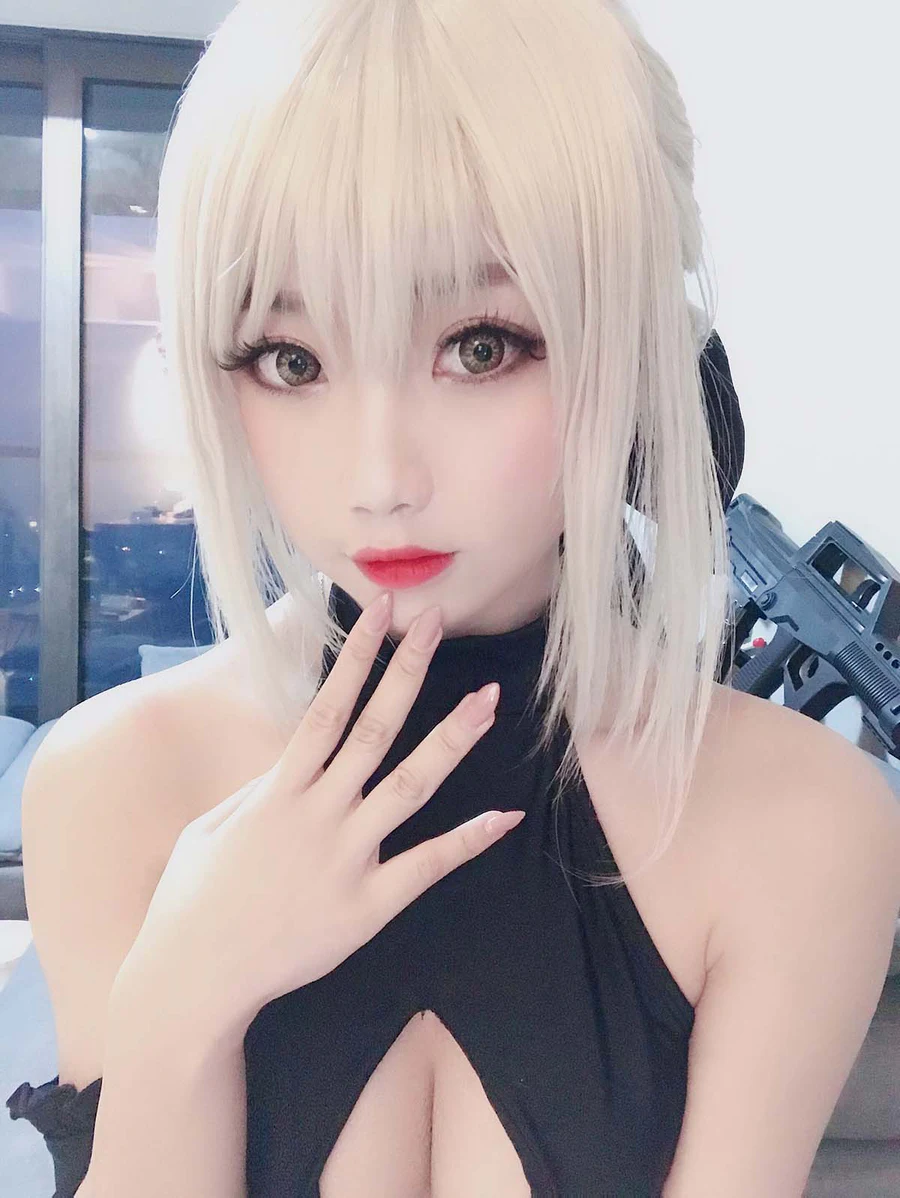 鬼畜瑶在不在 – 黑呆爱宕自拍 Cosplay-第1张