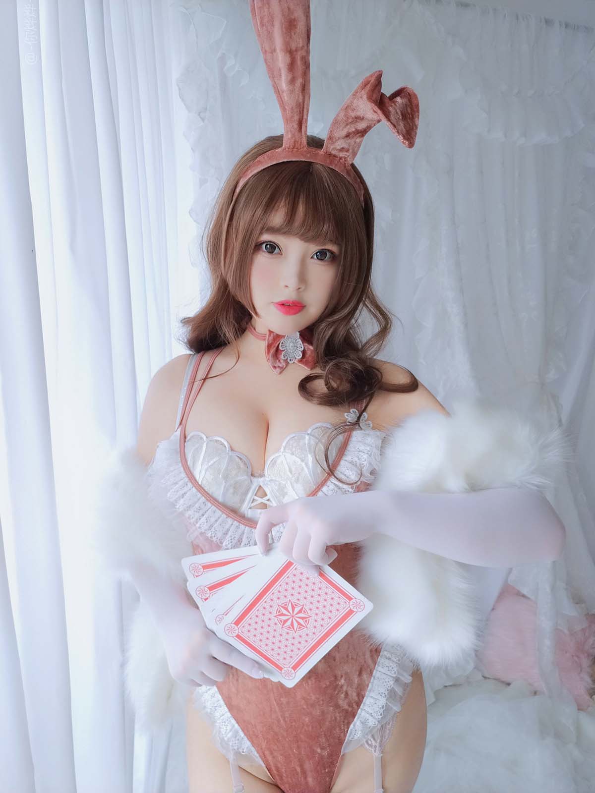 白烨-赌场女郎 Cosplay-第2张