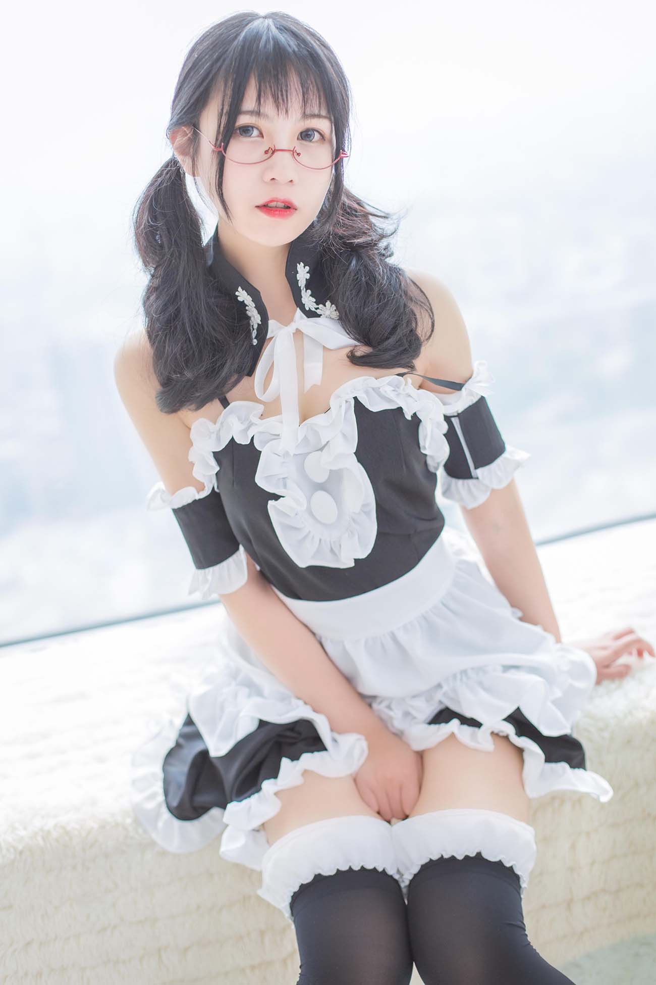 逐月su – 女仆 Cosplay-第1张