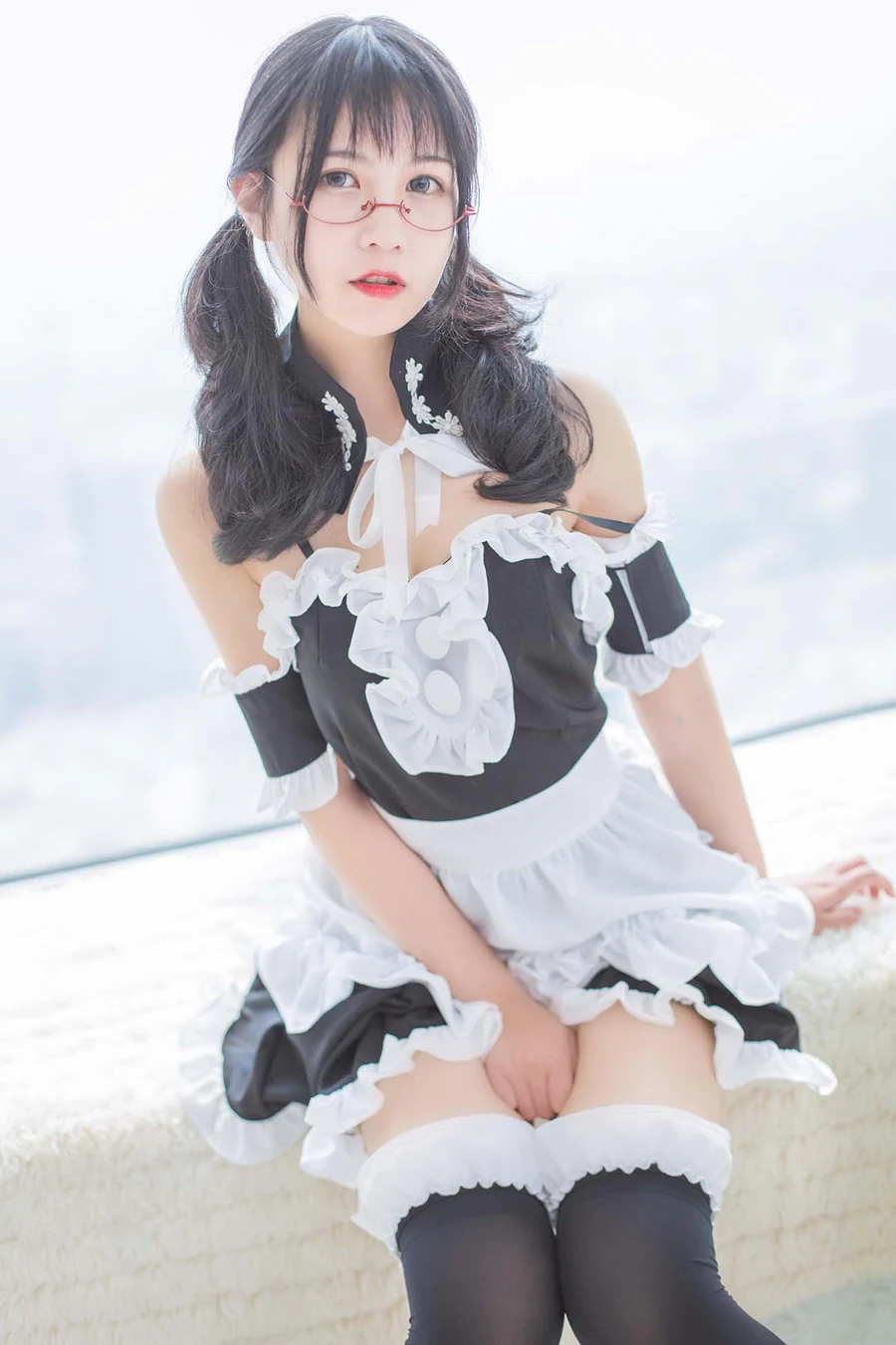 逐月su – 女仆 Cosplay-第1张