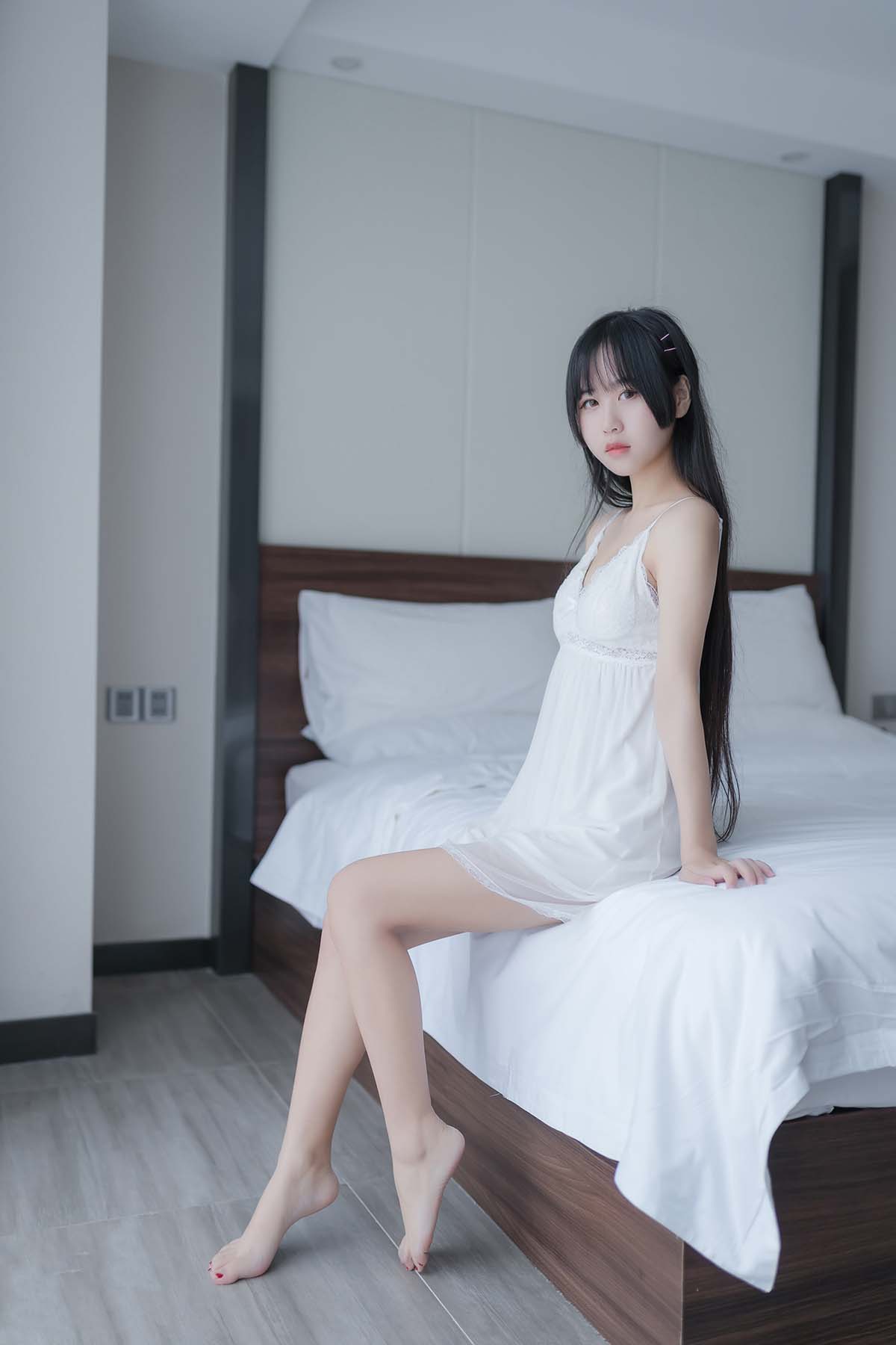 萌芽儿o0 – 白色私房 Cosplay-第1张