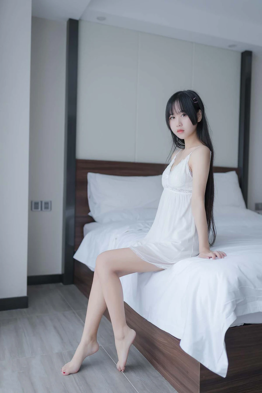 萌芽儿o0 – 白色私房 Cosplay-第1张