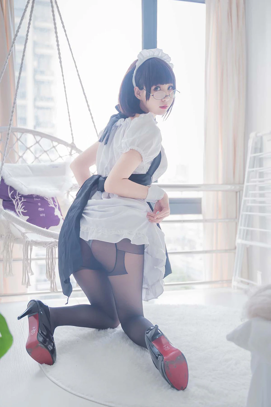 网红美女南鸽 – 黑丝女仆 Cosplay-第1张