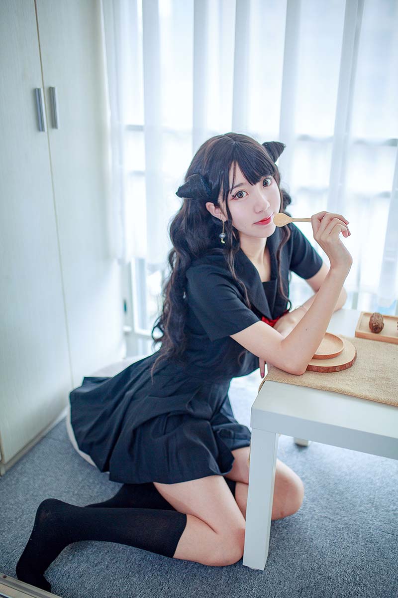 黑川 – 小恶魔JK Cosplay-第2张
