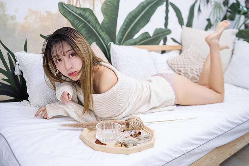 黑川 – 年上彼女 白色毛衣 Cosplay-第2张