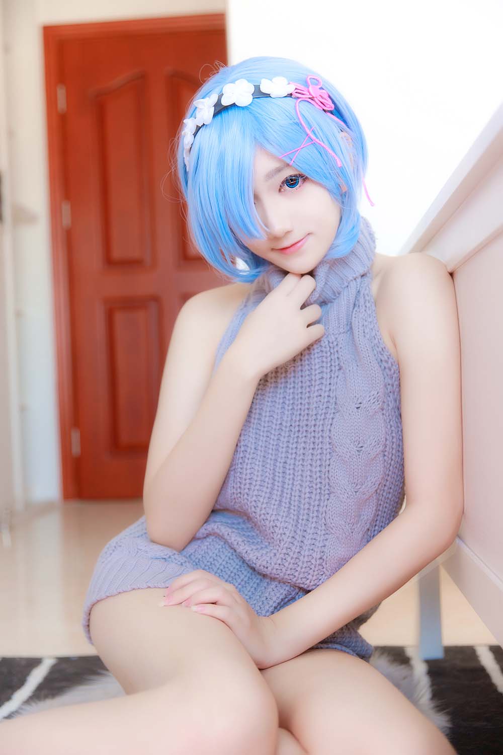 南桃Momoko – 蕾姆露背毛衣 Cosplay-第1张