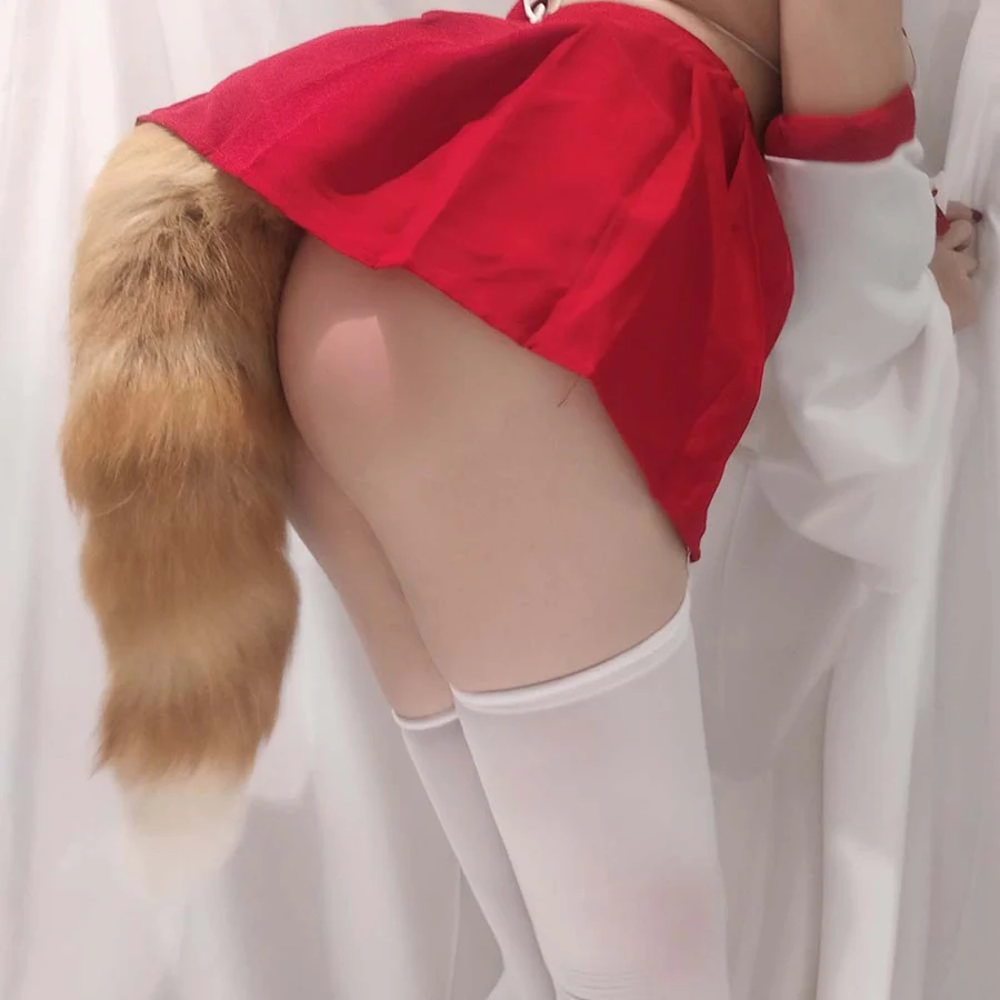 蜜汁猫裘 自拍 巫女小狐狸 Cosplay-第1张