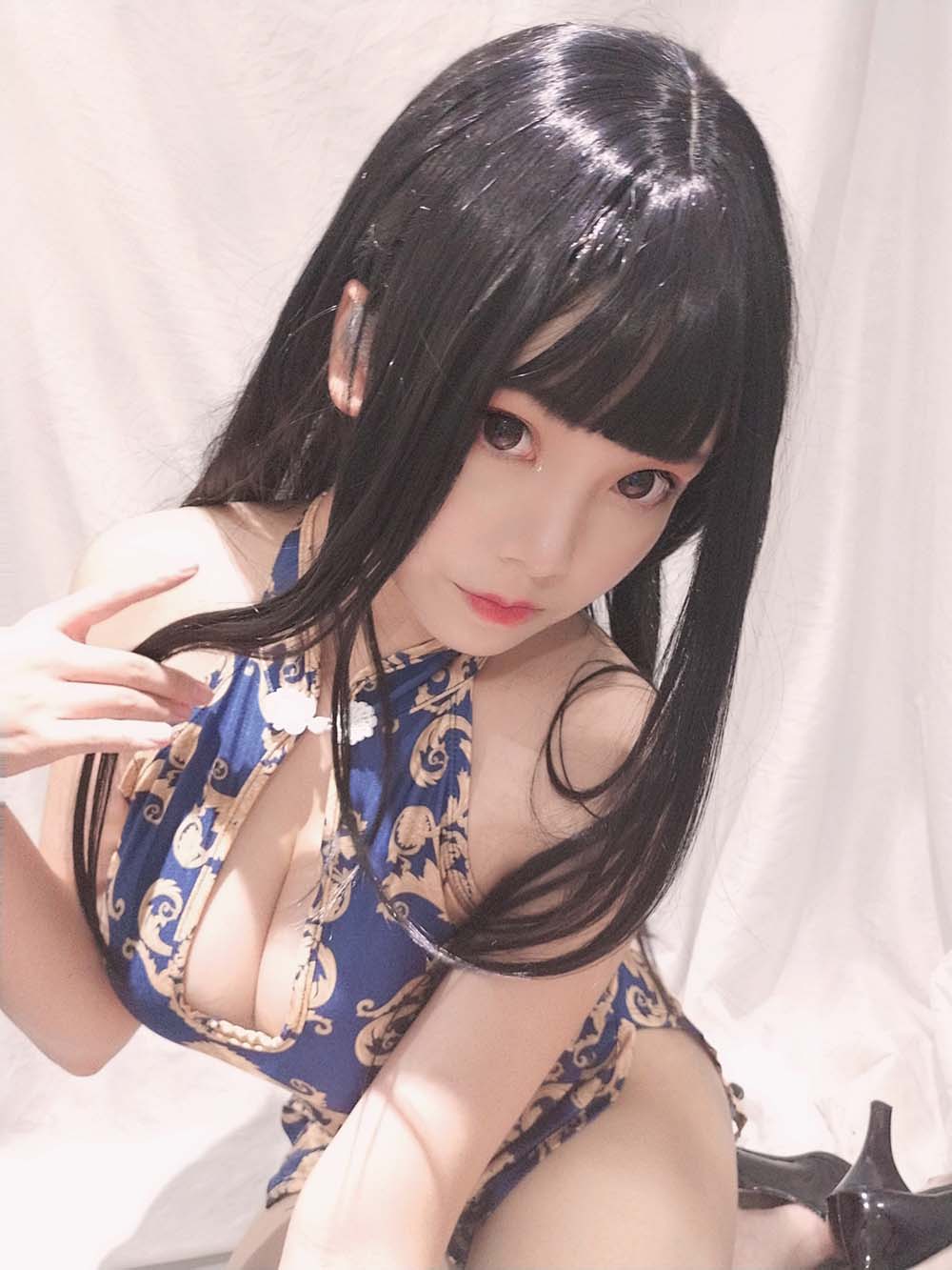 蜜汁猫裘 自拍 旗袍姐姐 Cosplay-第1张