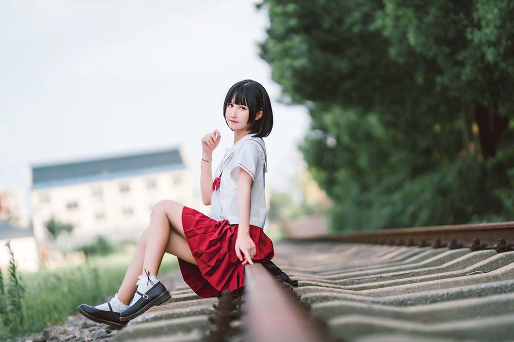 三度_69 – 铁轨上的鲜花少女 Cosplay-第2张