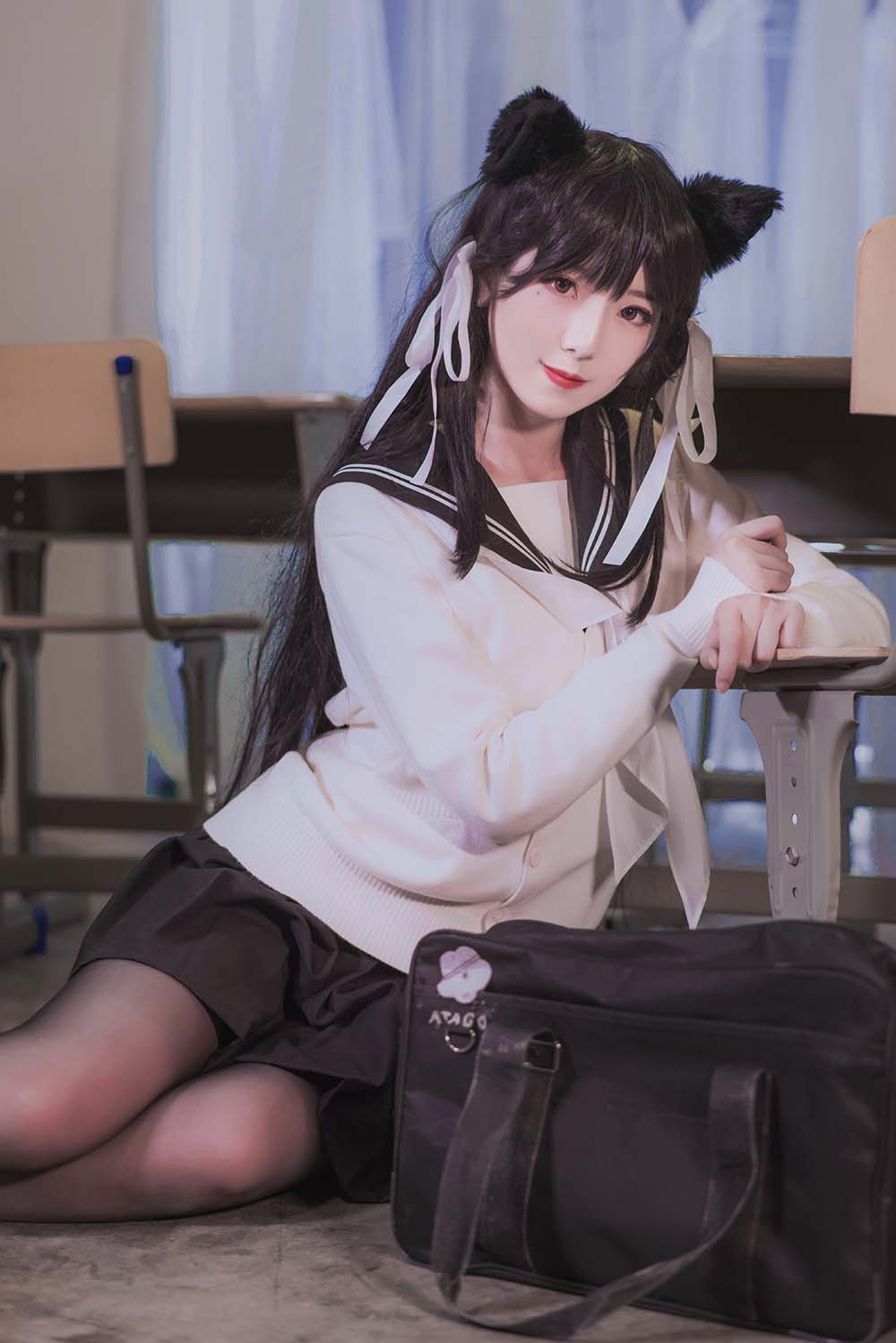 弥音音 – 爱宕制服 Cosplay-第1张