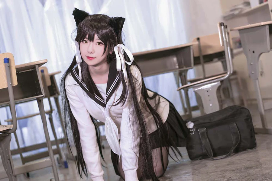弥音音 – 爱宕制服 Cosplay-第2张