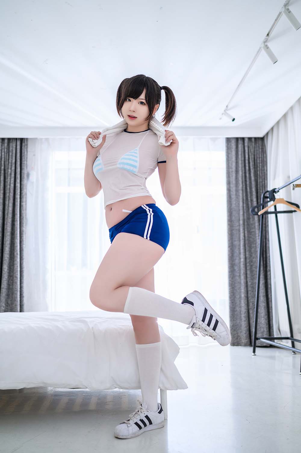 皮皮奶 – 透视体操服 Cosplay-第1张