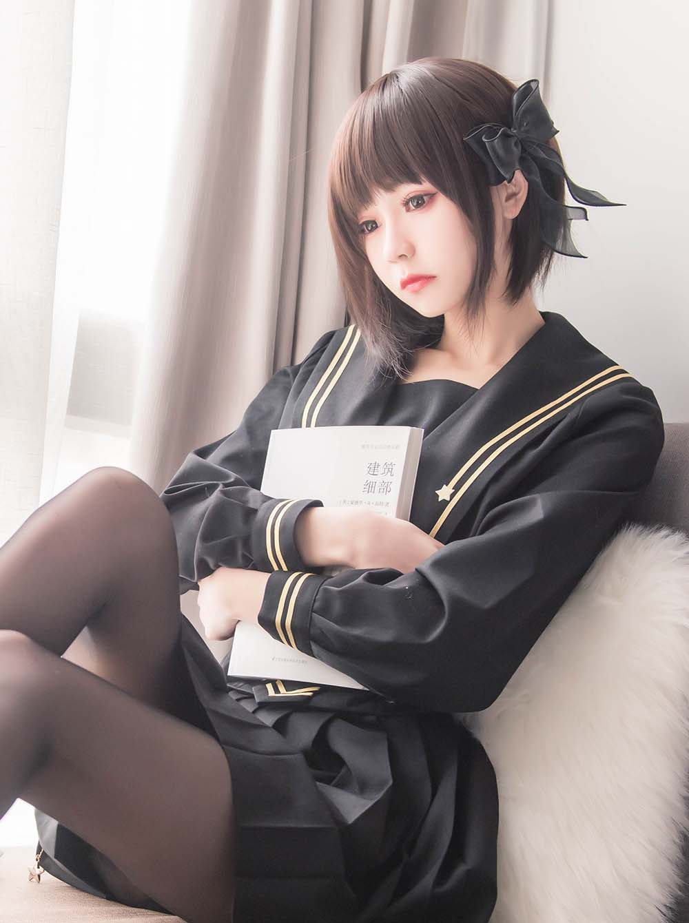 你的负卿 – 窗台制服 Cosplay-第1张