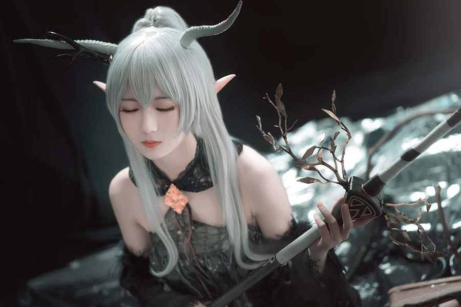 弥音音 – 明日方舟 闪灵 Cosplay-第1张