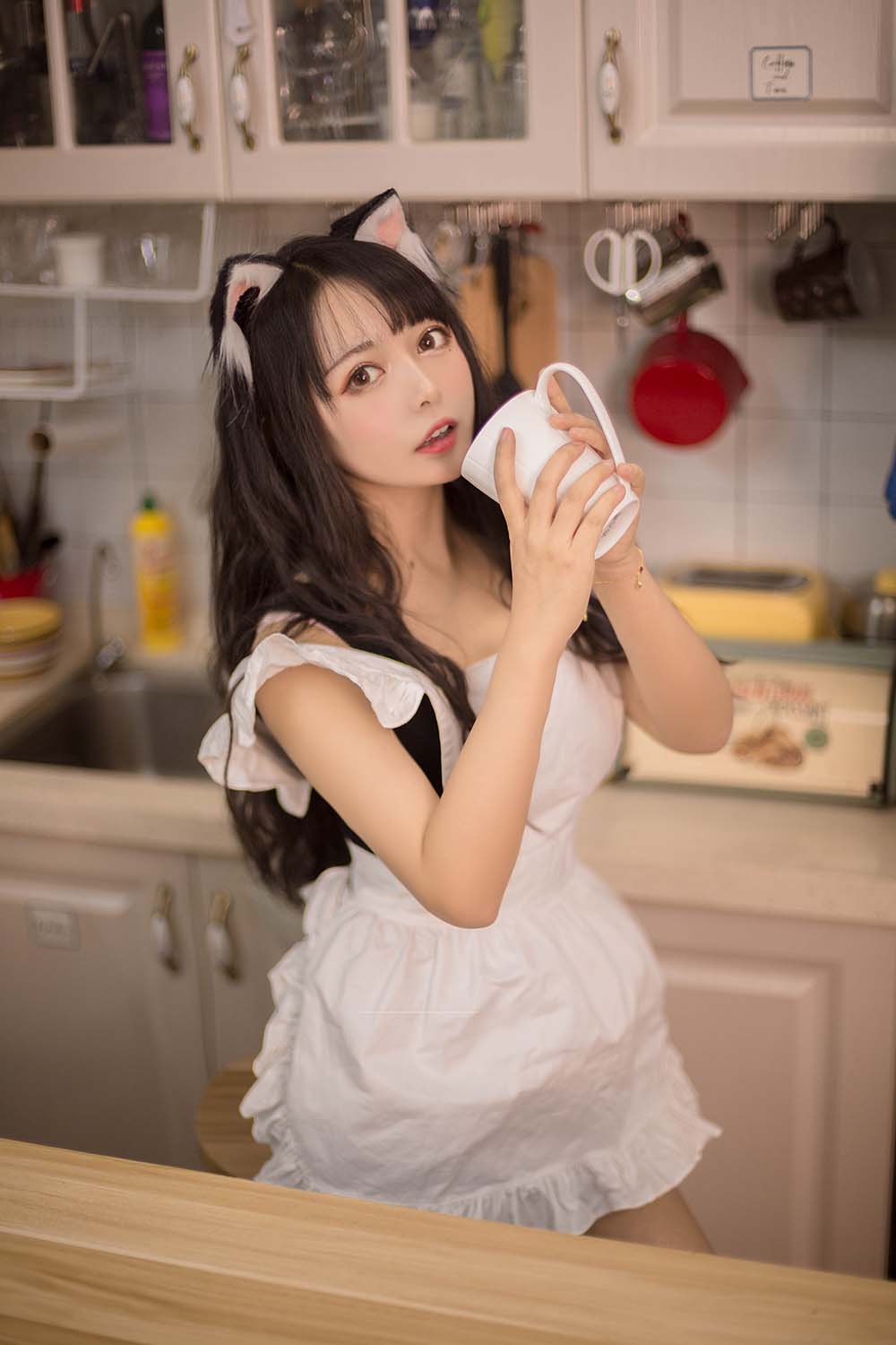 黑猫猫OvO – 厨房 Cosplay-第1张