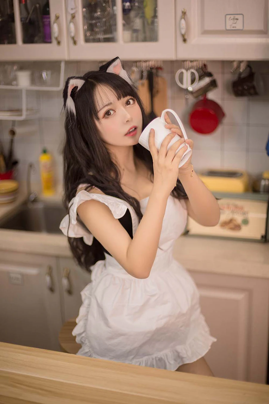 黑猫猫OvO – 厨房 Cosplay-第1张