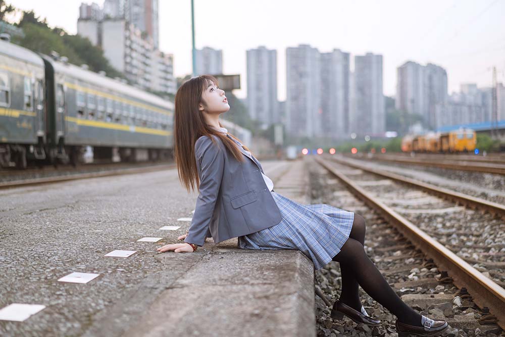 镜酱 – 私奔之制服 Cosplay-第1张