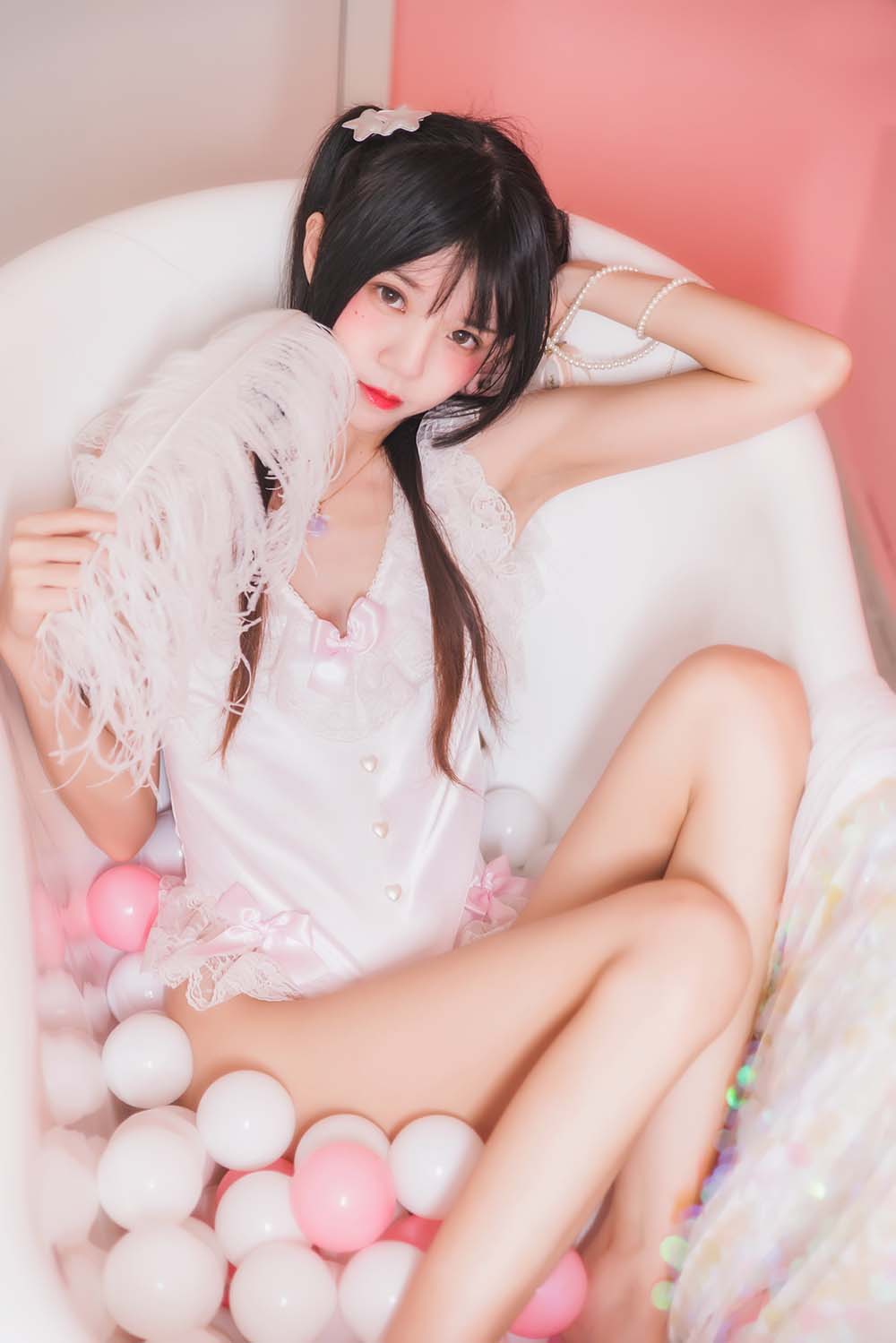 桜桃喵 – 粉色浴缸 Cosplay-第1张