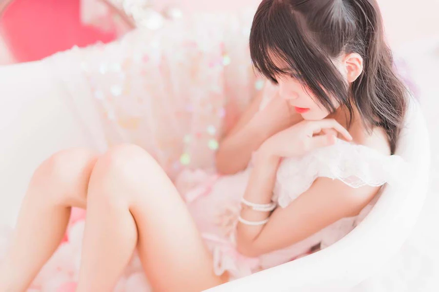 桜桃喵 – 粉色浴缸 Cosplay-第2张