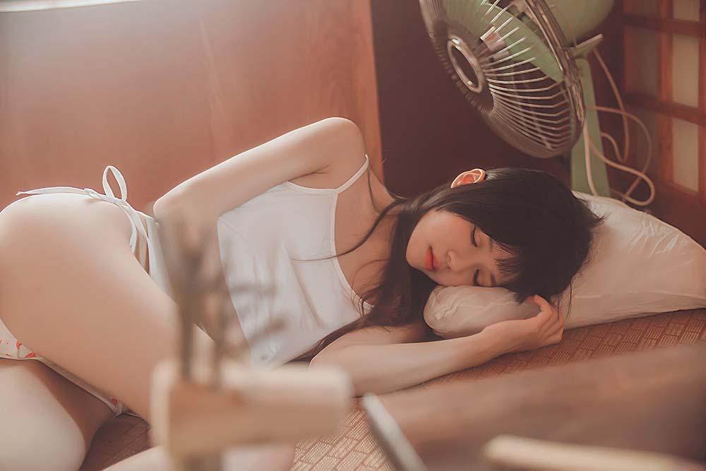 桜桃喵 – 小背心换水手服 Cosplay-第1张