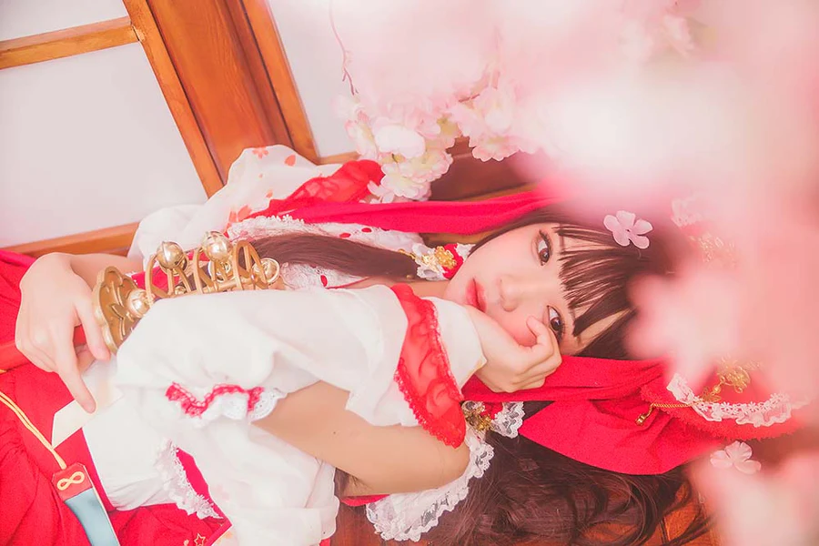 桜桃喵 – 灵梦 新年快乐 Cosplay-第2张