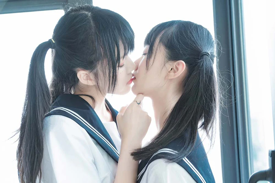 桜桃喵&木绵绵OwO 她 – 制服×制服 Cosplay-第2张
