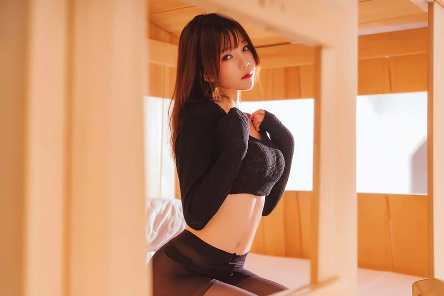 桜桃喵_她 – 小黑 Cosplay-第1张