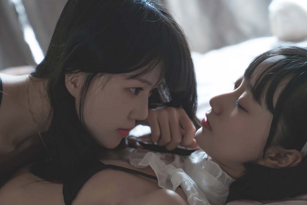 桜桃喵&木绵绵OwO 暮 – 黑裙×妹抖 Cosplay-第2张