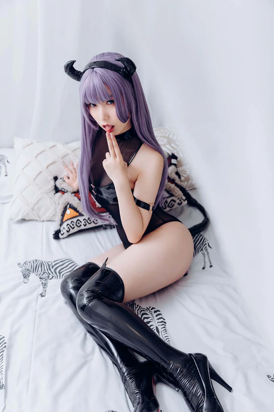 芋圆侑子SJ_ – 紫发魅魔 Cosplay-第2张
