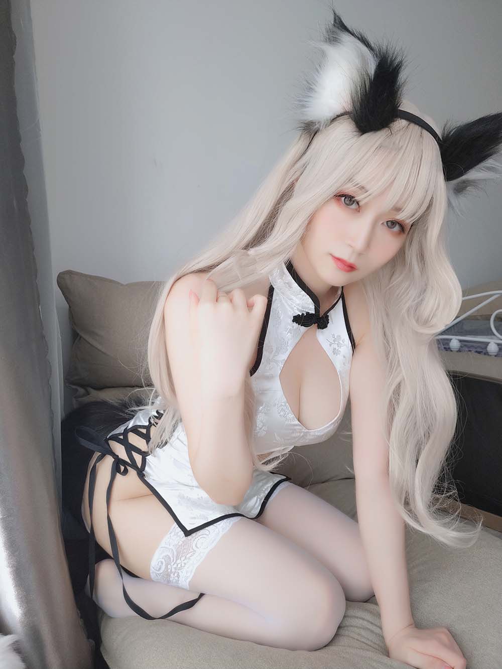 白银81 – 小白狼 Cosplay-第2张