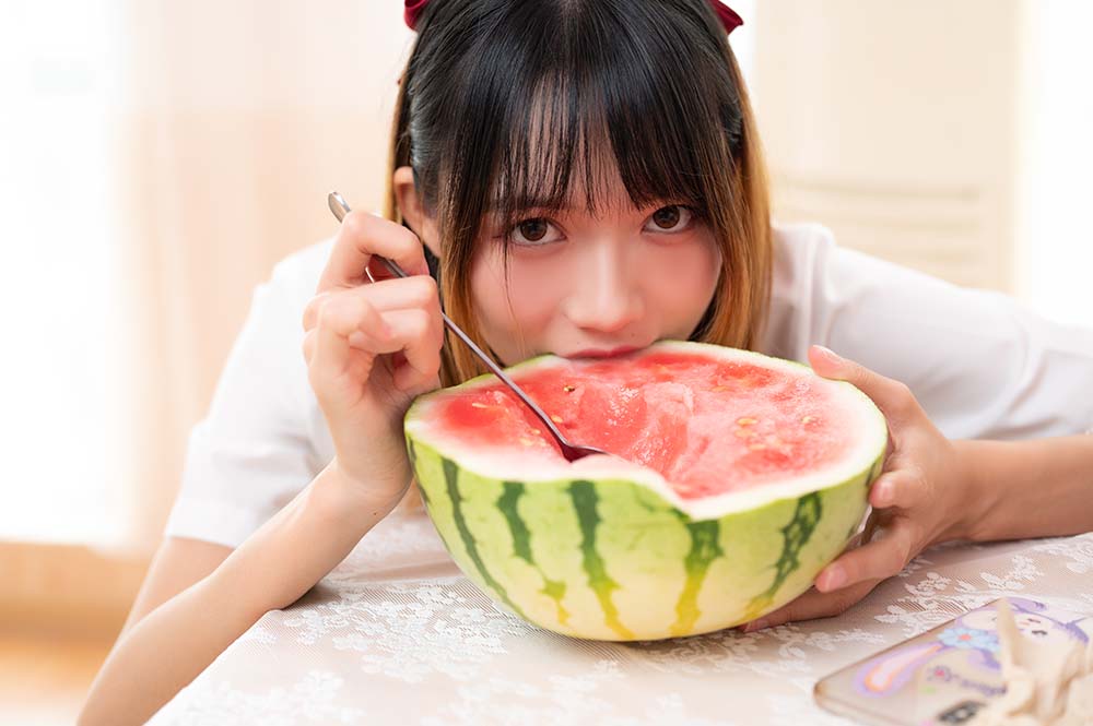 [YITUYU艺图语]2022.05.18 少女心事 兔子Zzz不吃胡萝卜 YITUYU艺图语-第1张