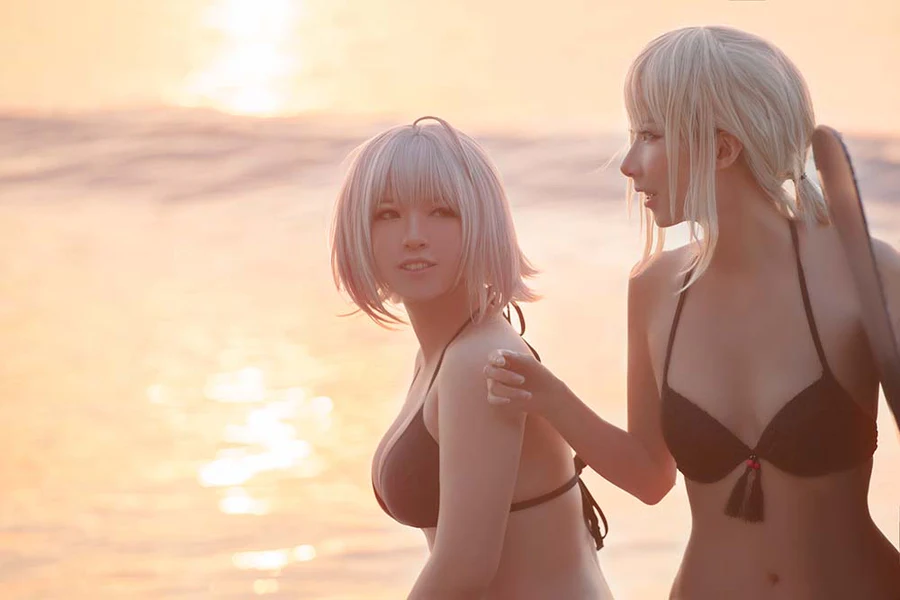 半半子&索索sophia – 海边泳装 Cosplay-第2张