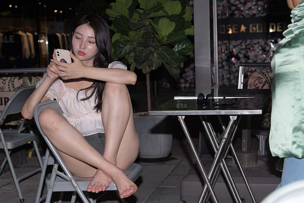 精选街拍作品 NO.1384 一只麋鹿摄影作品 – 夜色如水 街拍-第1张