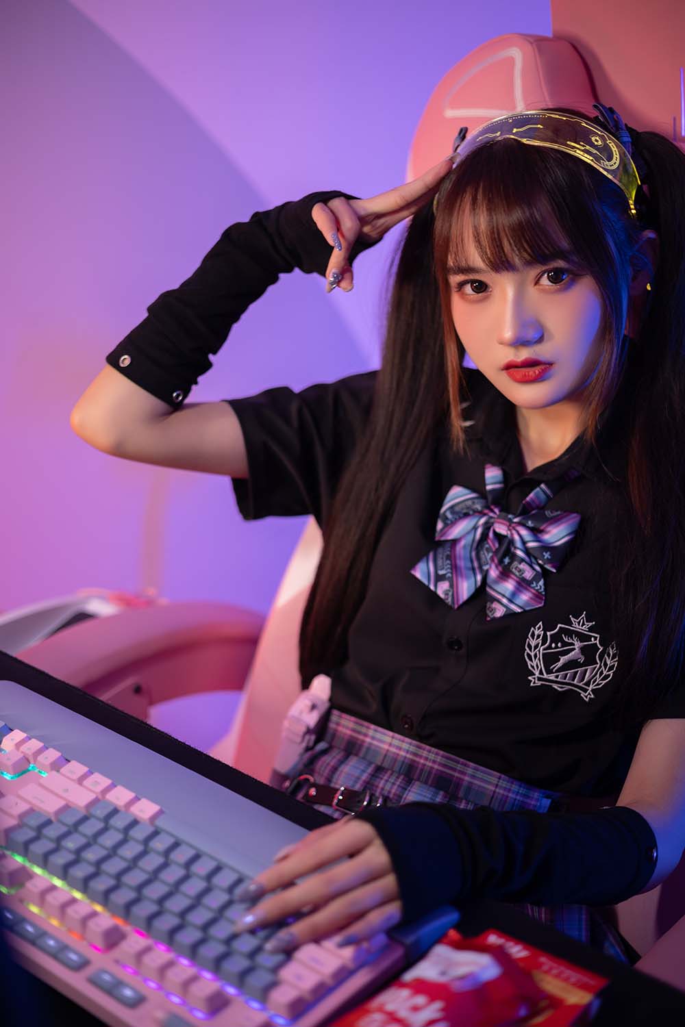 [YITUYU艺图语]2022.06.09 电竞少女 兔子Zzz不吃胡萝卜 YITUYU艺图语-第1张