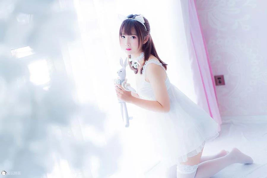 面饼仙儿 – 吊带睡衣 Cosplay-第1张