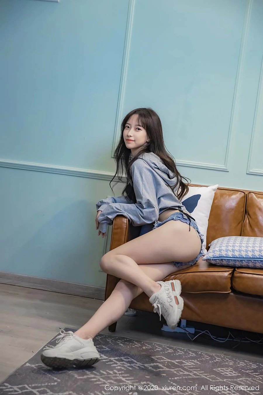 [Xiuren秀人网]XR20200429N02203 2020.04.29 NO.2203 美少女丁字裤 bunny七七 Xiuren秀人网-第1张