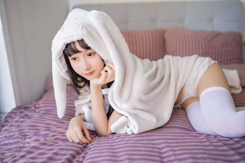 木绵绵OwO – 浴巾兔子 Cosplay-第1张