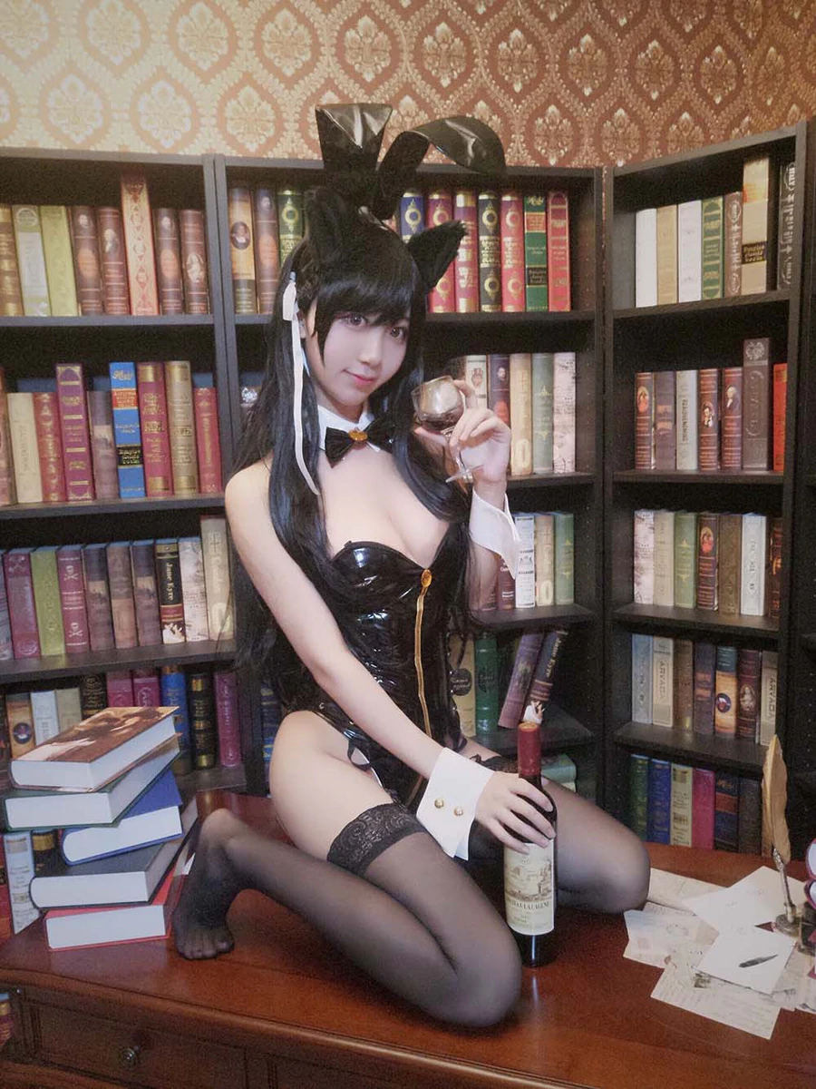 黑川 – 爱宕兔女郎 Cosplay-第1张
