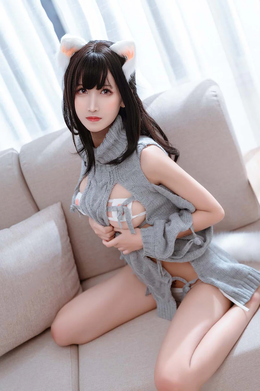 三度_69 – 露背毛衣 Cosplay-第1张