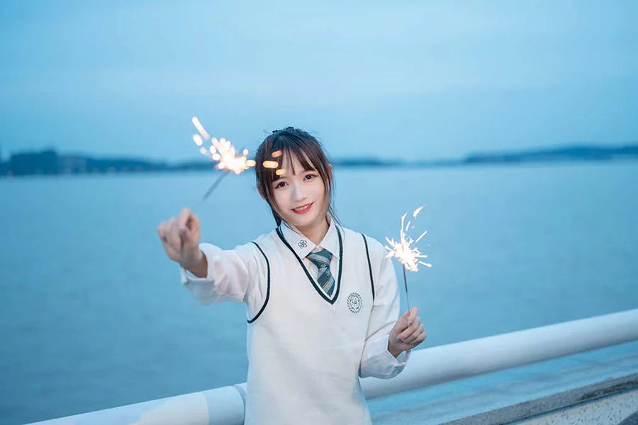 [YITUYU艺图语]2022.06.26 青草味的河堤 兔子Zzz不吃胡萝卜[25+1P／293MB] YITUYU艺图语-第2张