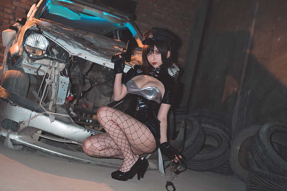 rioko凉凉子 – 实习警察 Cosplay-第1张