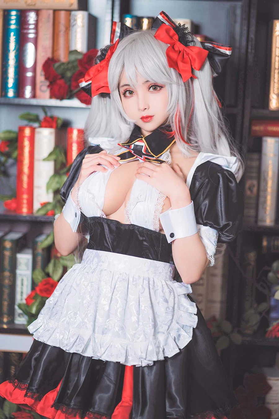 rioko凉凉子 – 欧根亲王女仆 Cosplay-第1张