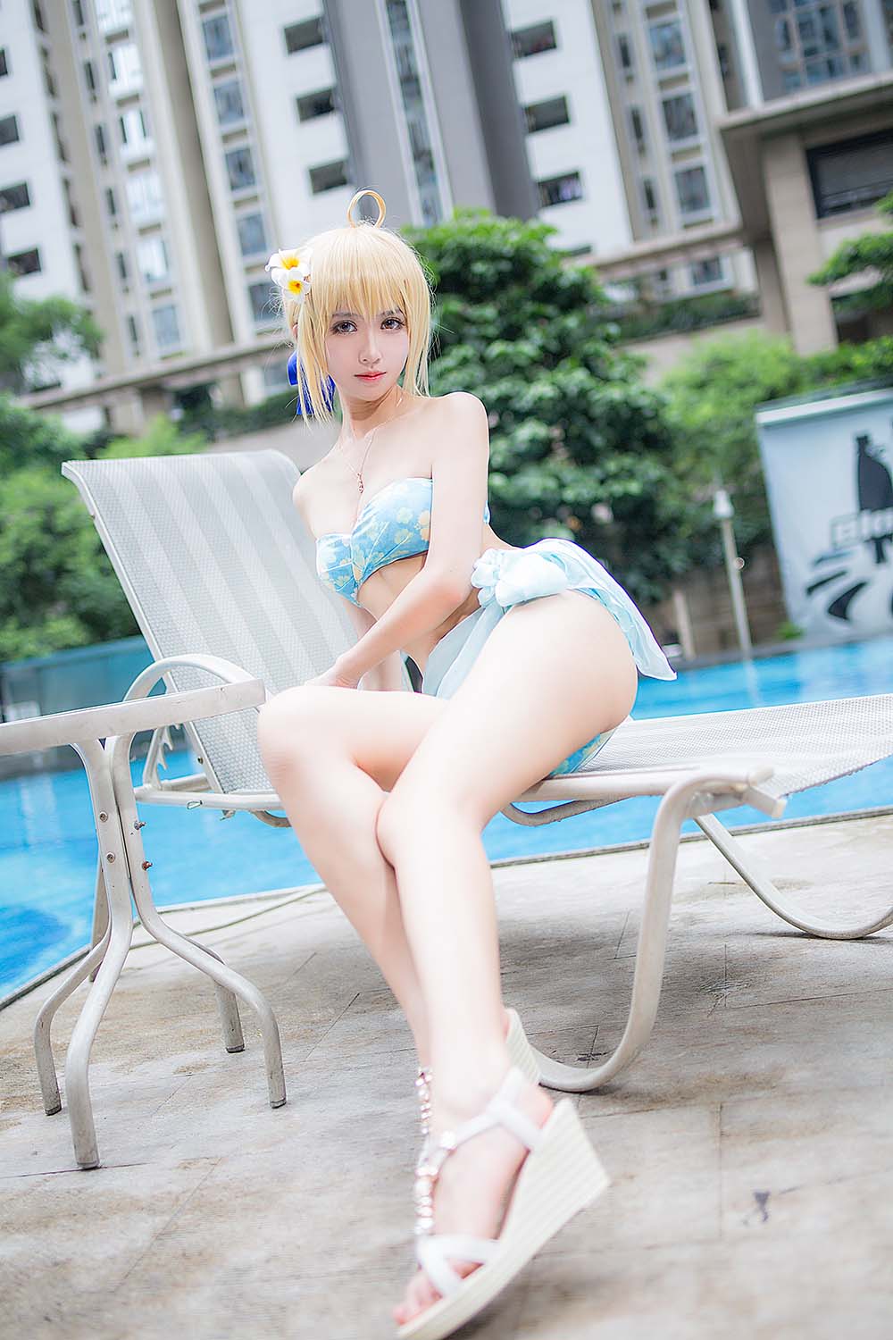 鳗鱼霏儿 – King of Knight 泳池 Cosplay-第1张