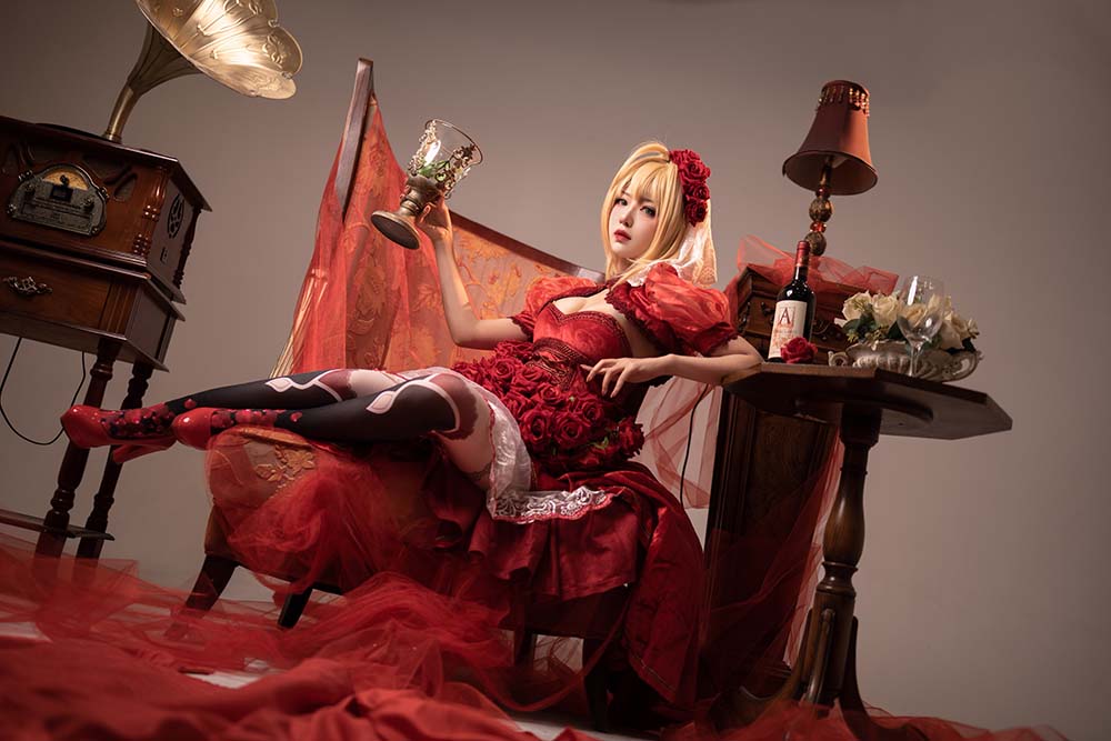Shika小鹿鹿 – 尼禄礼服 Cosplay-第1张