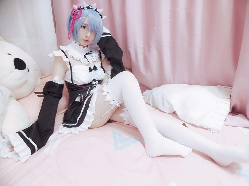 古川kagura – 蕾姆女仆 Cosplay-第1张